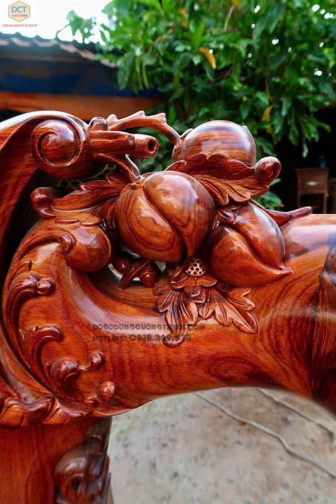 Bộ salon cột 14 chạm đào gỗ cẩm lai PD148CM